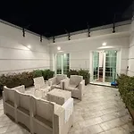 Apartment Atrium Luxe Apartment, Sauk, *