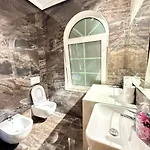 Atrium Luxe Apartment, Sauk, Tirana