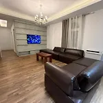 Atrium Luxe Apartment, Sauk, * Tirana
