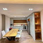Atrium Luxe Apartment, Sauk, Apartment Tirana