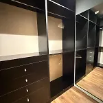 Atrium Luxe Apartment, Sauk, Apartment