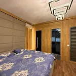 Atrium Luxe Apartment, Sauk, Tirana