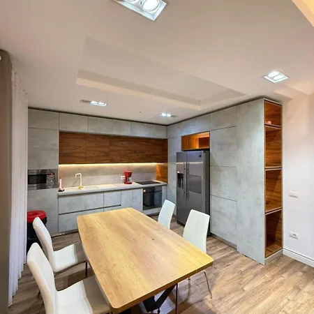 Atrium Luxe Apartment, Sauk, Διαμέρισμα
