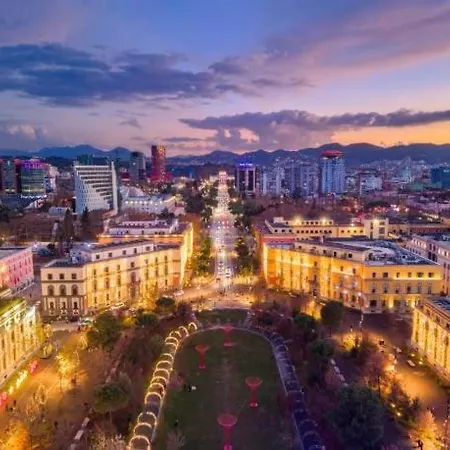 Διαμέρισμα Atrium Luxe Apartment, Sauk,