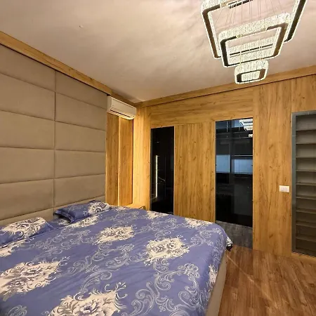 Atrium Luxe Apartment, Sauk, Τίρανα