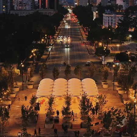 Apartment Atrium Luxe Apartment, Sauk, *